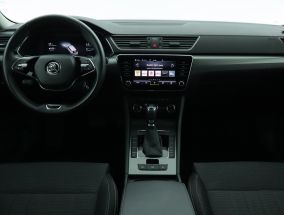 Škoda Superb - 2022