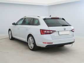 Škoda Superb - 2016