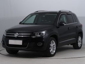 Volkswagen Tiguan - 2011