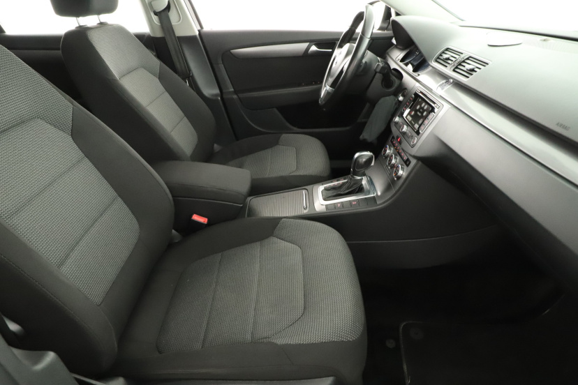 Volkswagen Passat, 2014