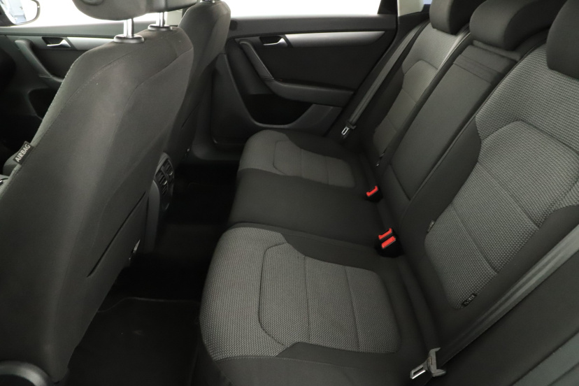 Volkswagen Passat, 2014