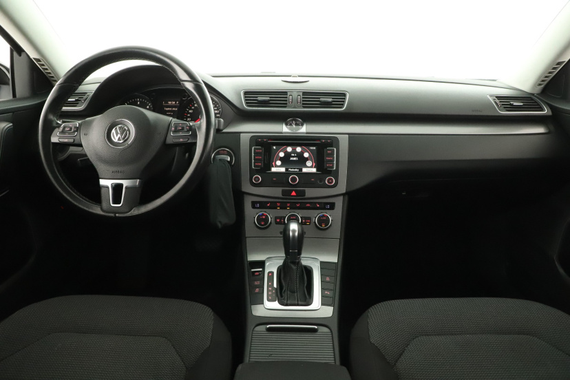 Volkswagen Passat, 2014