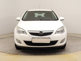 Opel Astra - 2012