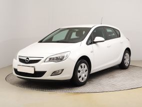 Opel Astra - 2012