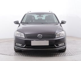 Volkswagen Passat - 2011