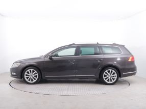 Volkswagen Passat - 2011