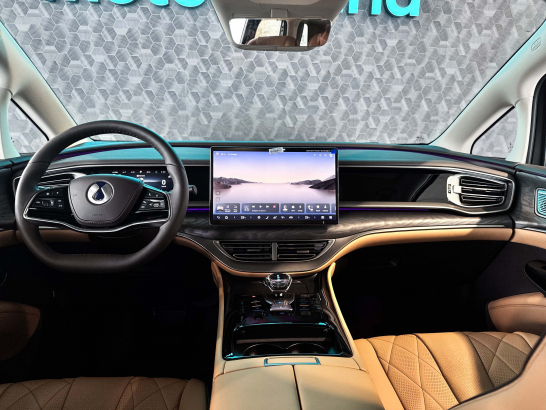 Denza D9 DM-i 40kWh PHEV AWD