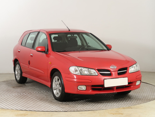 Nissan Almera