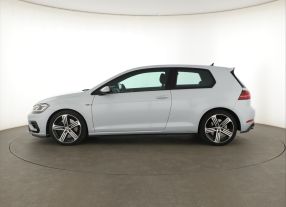 Volkswagen Golf - 2017