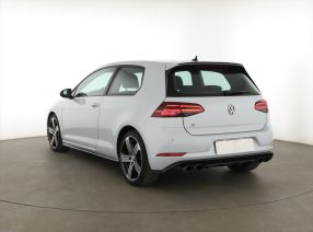 Volkswagen Golf - 2017