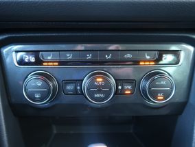 Volkswagen Tiguan - 2019