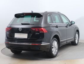 Volkswagen Tiguan - 2019