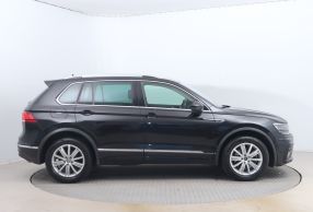 Volkswagen Tiguan - 2019