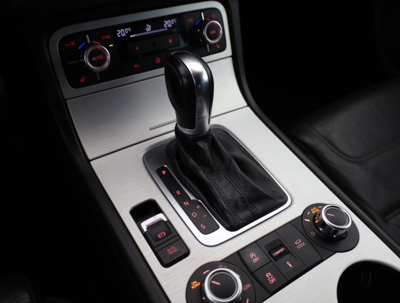 Volkswagen Touareg, 2012