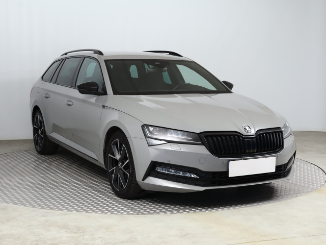 Škoda Superb 2023