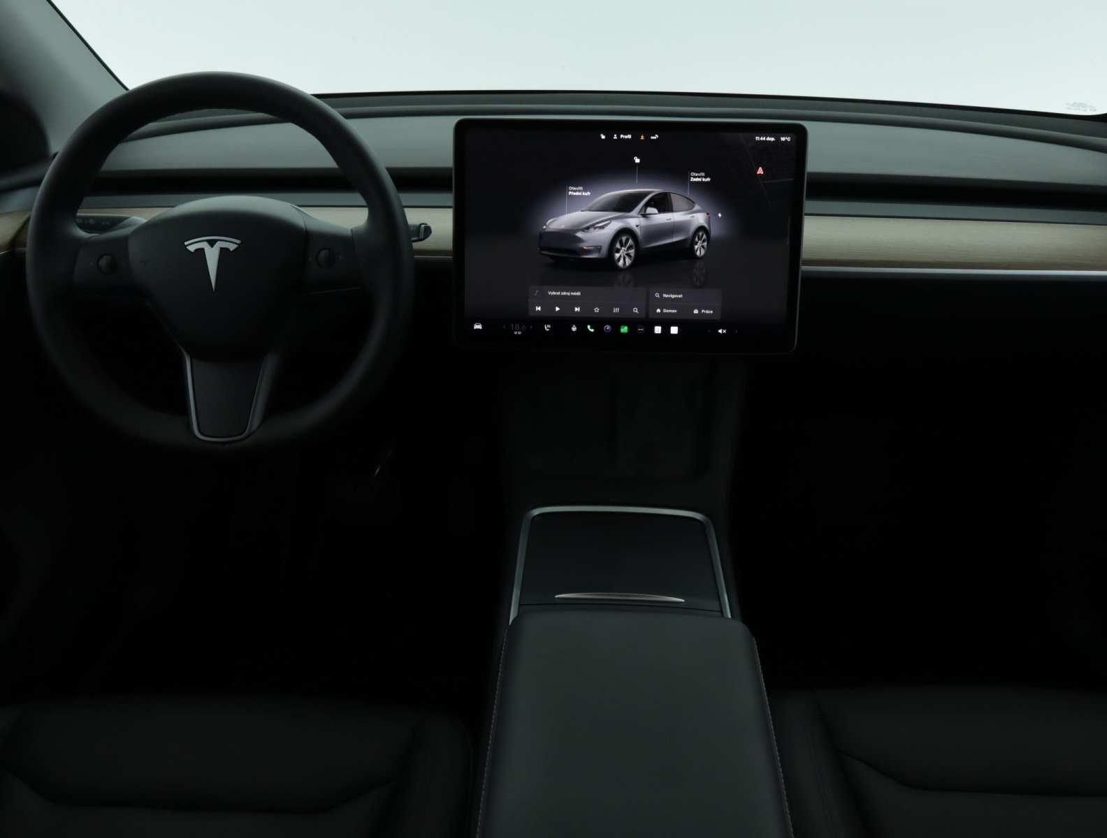 Tesla Model Y - 2024
