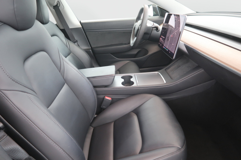Tesla Model 3, 2021