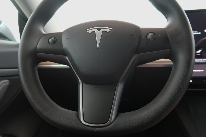 Tesla Model 3, 2021
