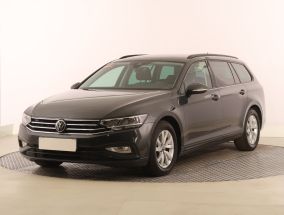 Volkswagen Passat - 2021