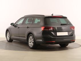 Volkswagen Passat - 2021
