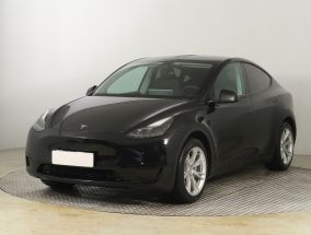 Tesla Model Y - 2024