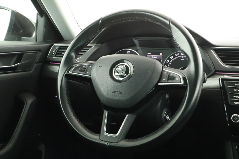 Škoda Superb, 2016