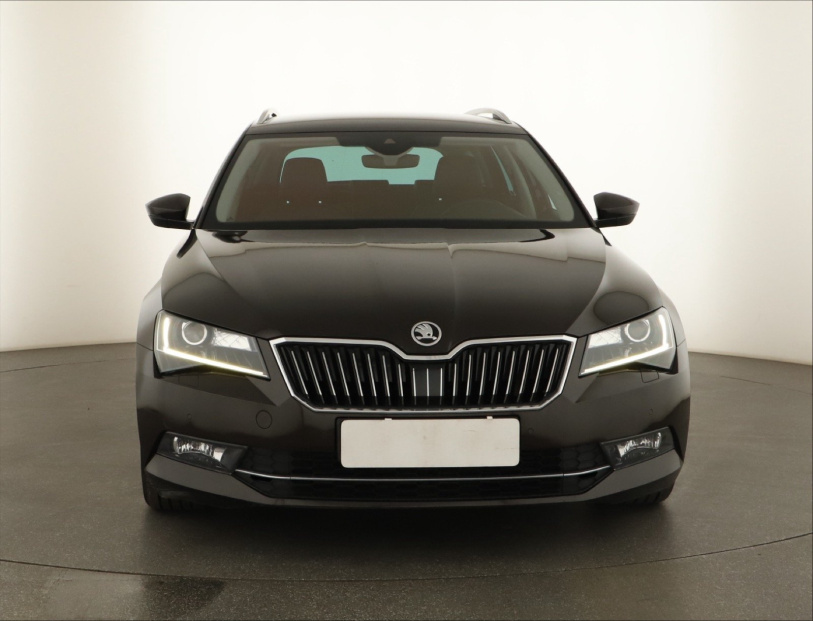 Škoda Superb, 2016