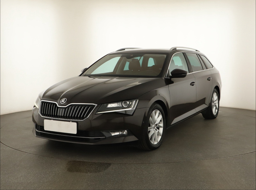 Škoda Superb, 2016