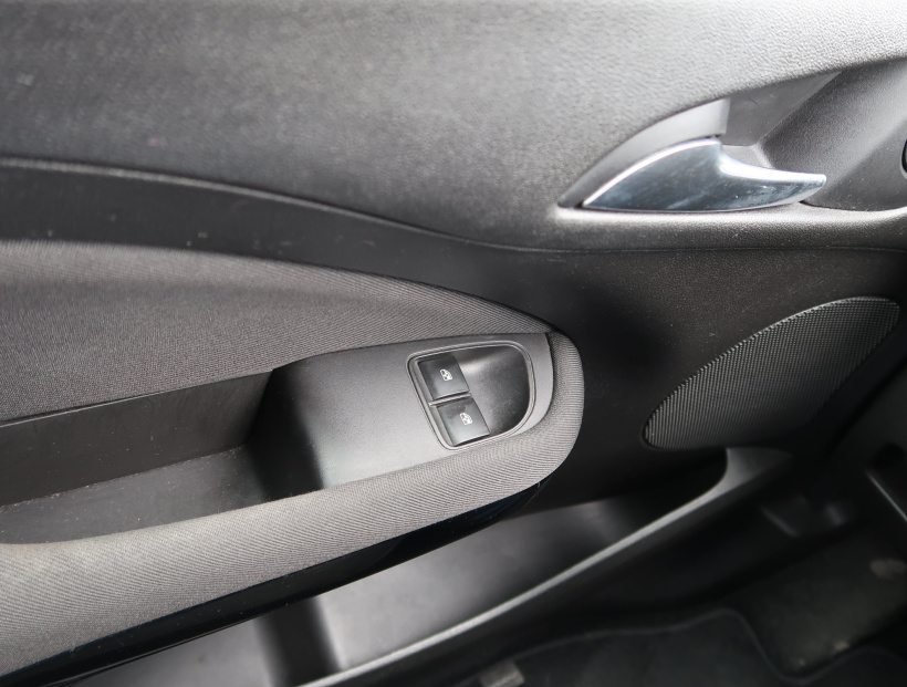 Opel Adam, 2016