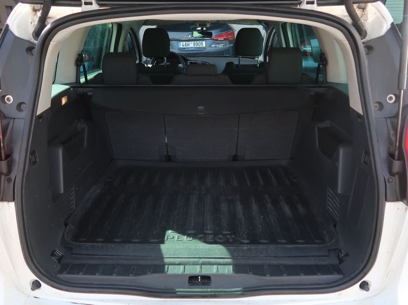Peugeot 5008, 2014