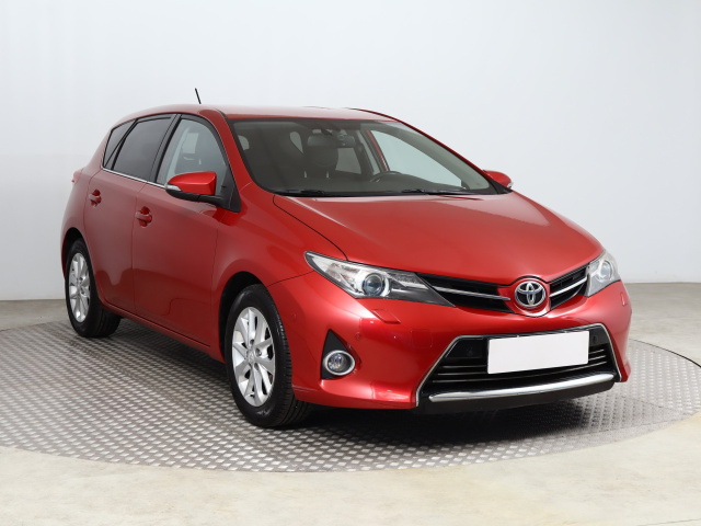 Toyota Auris 2013