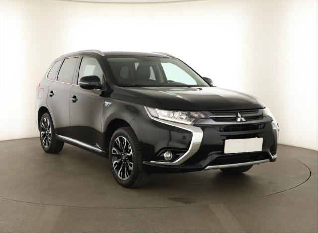Mitsubishi Outlander 2015