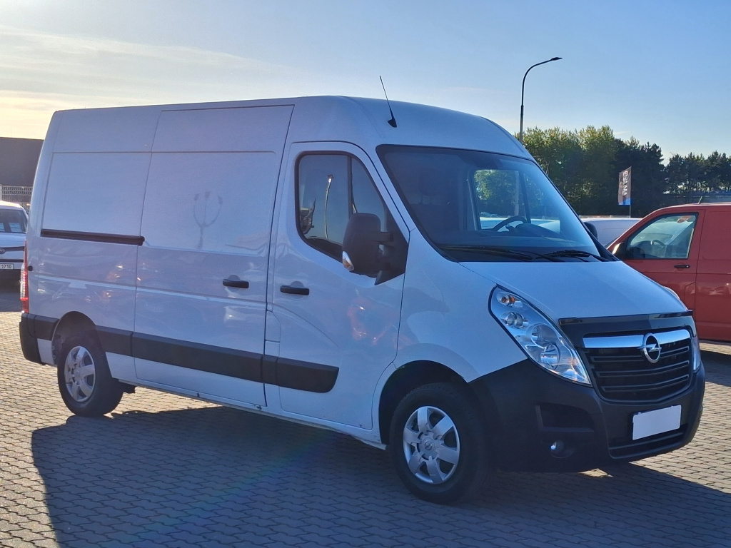 Opel Movano