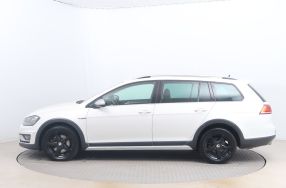 Volkswagen Golf - 2016