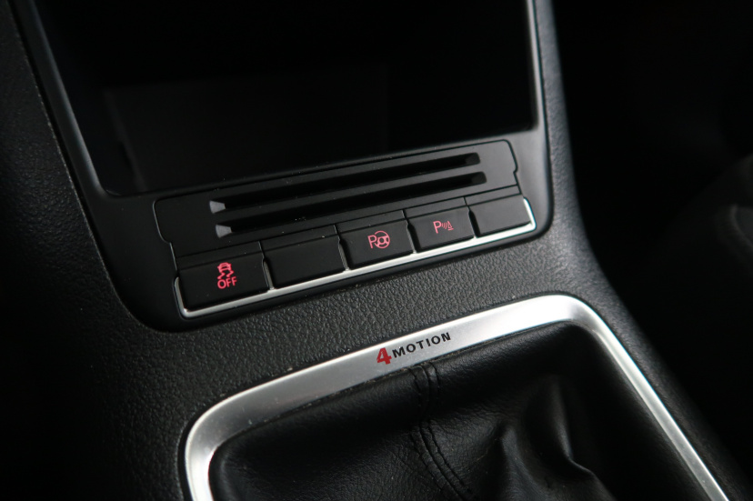 Volkswagen Tiguan, 2011