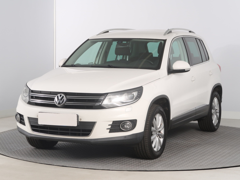 Volkswagen Tiguan, 2011