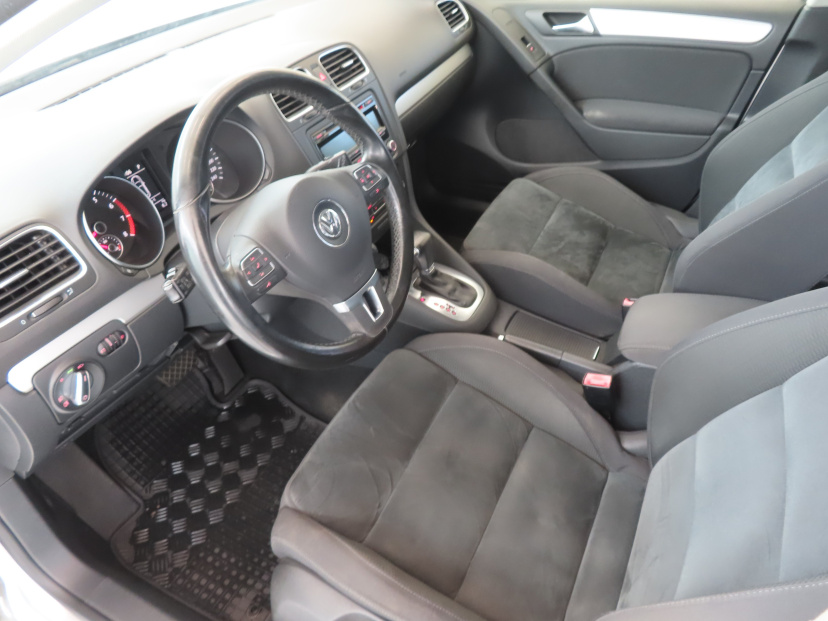 Volkswagen Golf, 2010