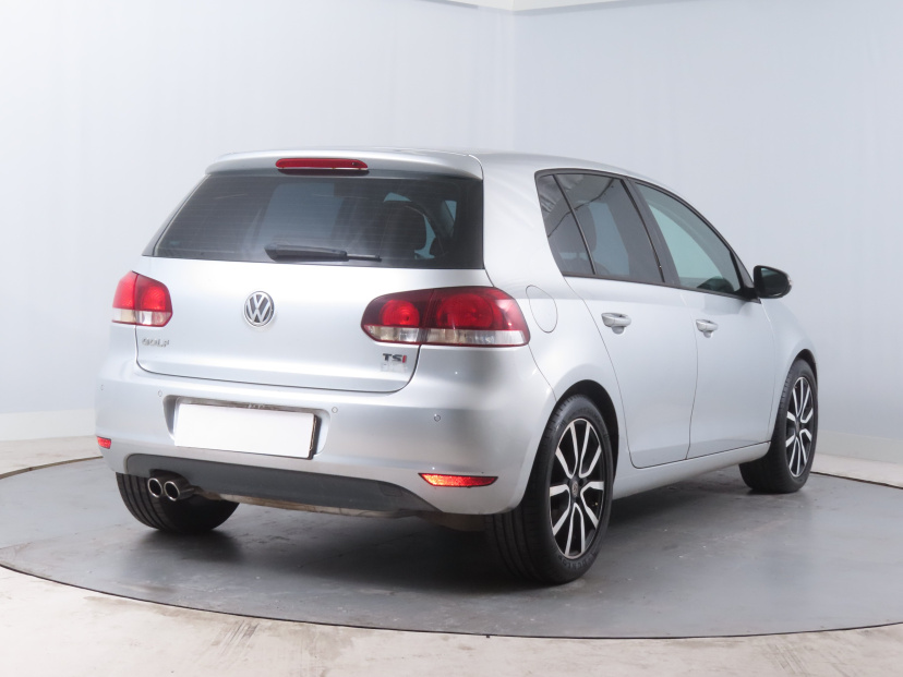 Volkswagen Golf, 2010