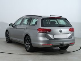 Volkswagen Passat - 2015