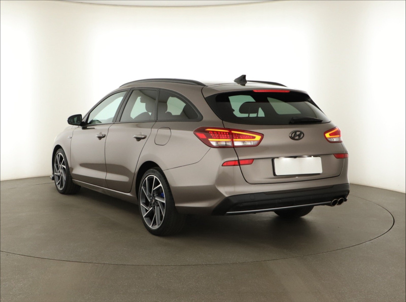 Hyundai i30, 2021