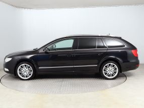 Skoda Superb - 2012