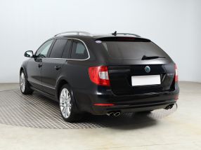 Skoda Superb - 2012