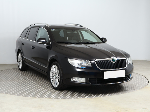 Škoda Superb 2012
