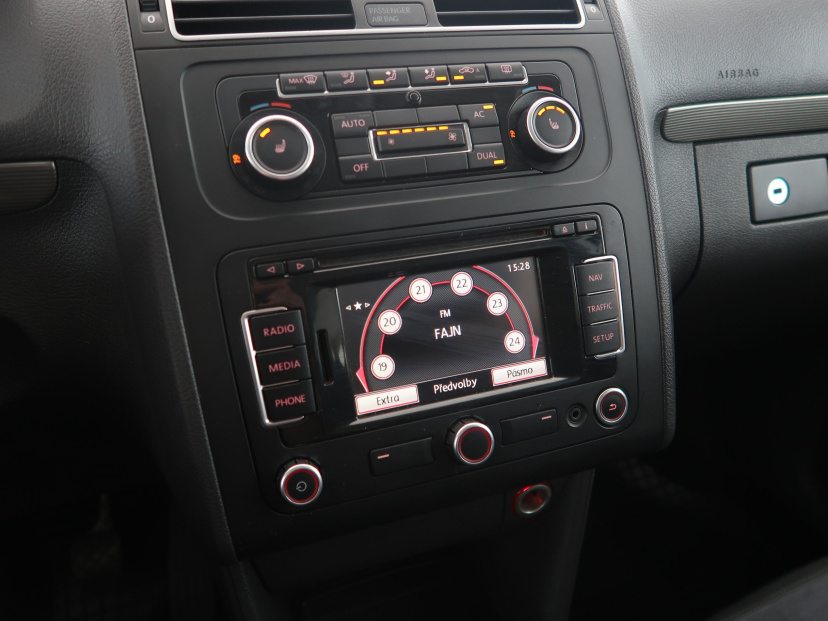 Volkswagen Touran, 2011