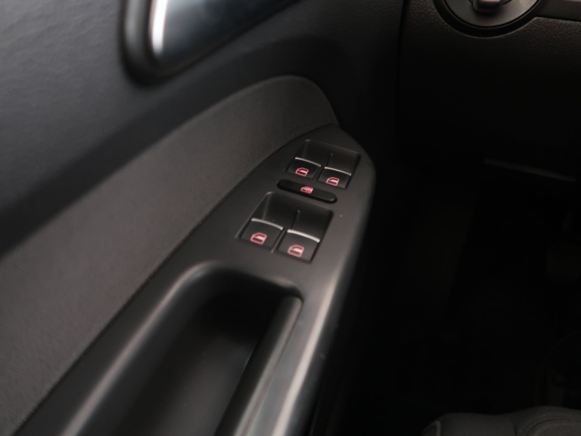 Volkswagen Touran, 2011