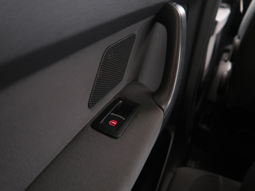 Volkswagen Touran, 2011