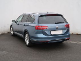 Volkswagen Passat - 2015