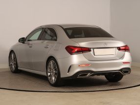 Mercedes-Benz A - 2022