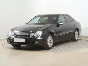 Mercedes-Benz E - 2004