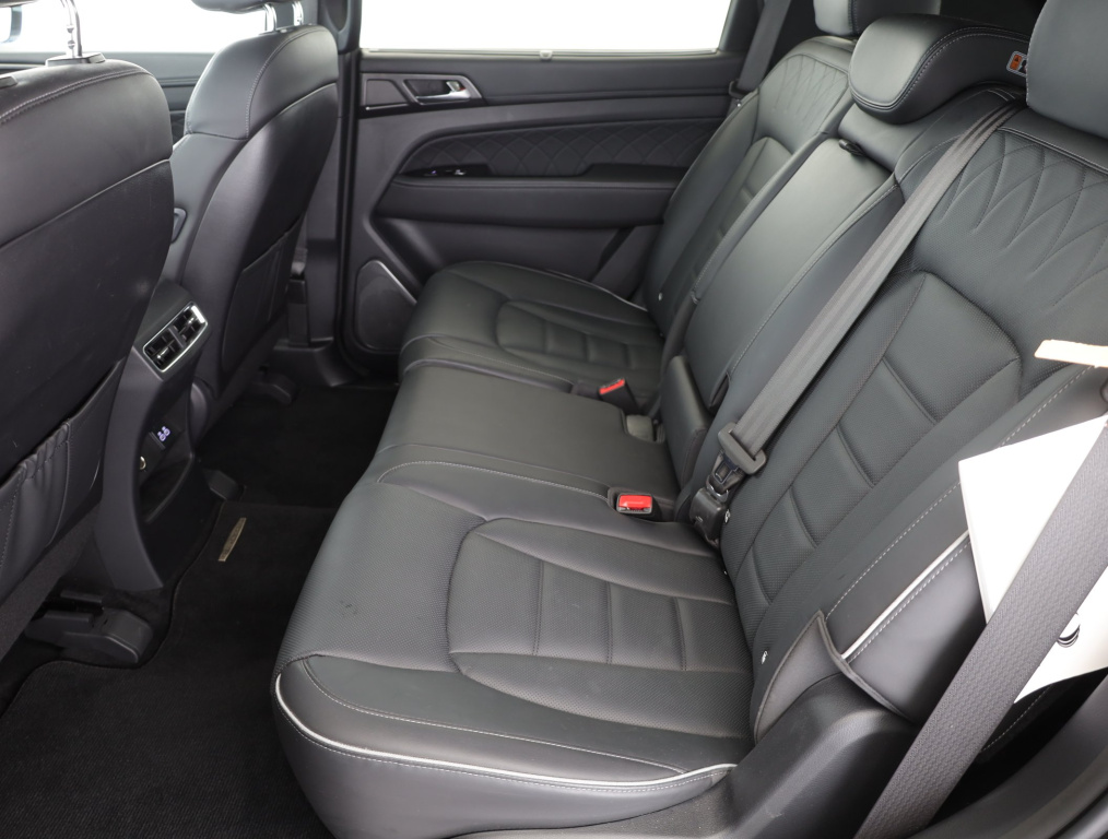 Ssang Yong Rexton